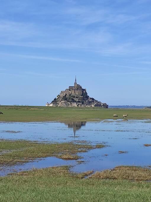 Maison Proche Du Mont Saint Michel ポントルソン エクステリア 写真